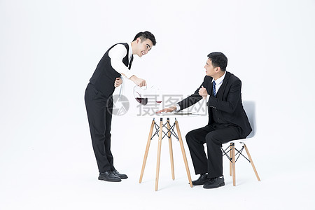 專(zhuān)業(yè)服務(wù)融合 品酒體驗(yàn)中的攝影記錄